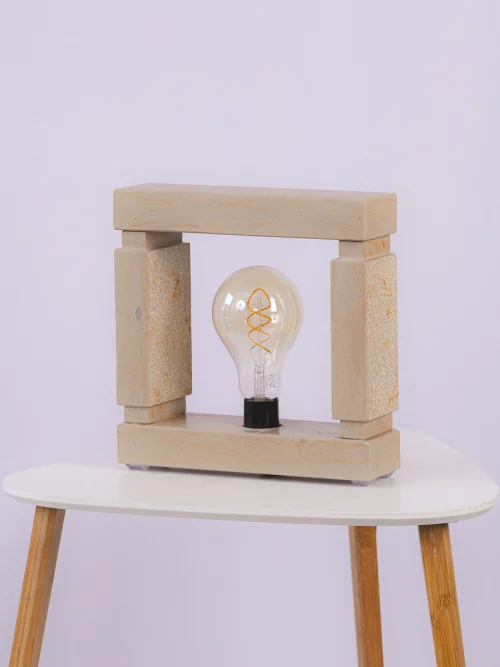 Lampe Mercure taillée à la main en pierre naturelle